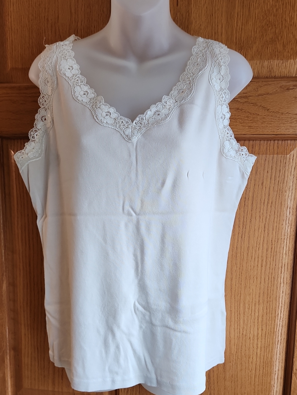 Karen Scott Lace Trim Tank top